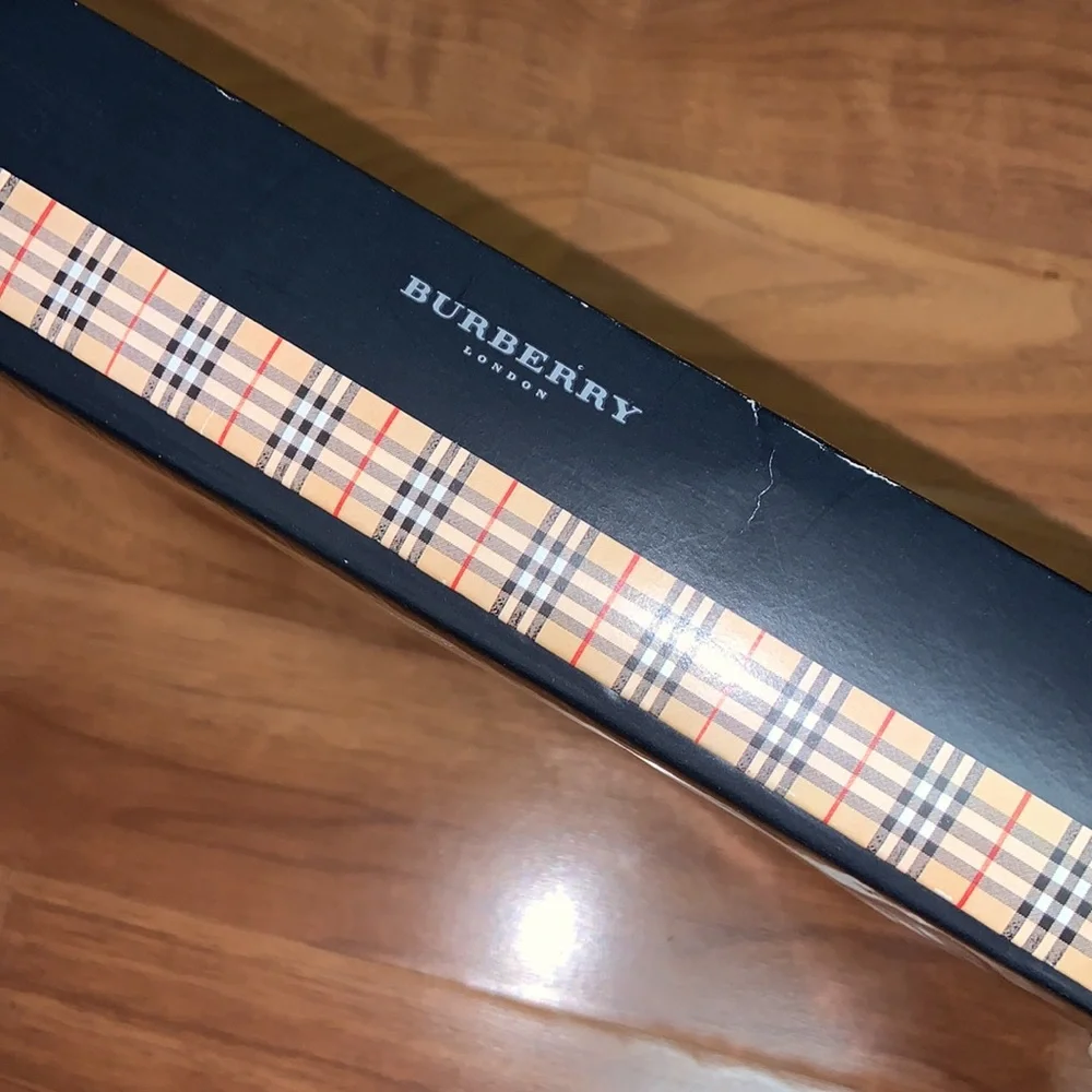 Brand New in Box Authentic Burberry Bath Towel